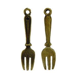 画像2: メタルチャーム　フォークFE18　真鍮古美 【2ヶ入】 (2)