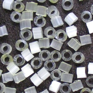 画像2: MIYUKI デリカビーズ DB672 【3g入(約600粒)】 (2)