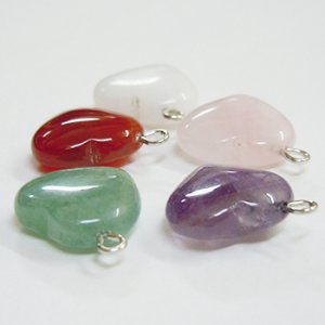 画像2: 合成天然石トップ　ハート　グリーンアベンチュリン 【1ヶ入】 (2)