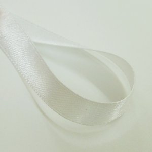 画像2: 中国製片面サテンリボン 《10mm》 ホワイト 【2m入】 (2)